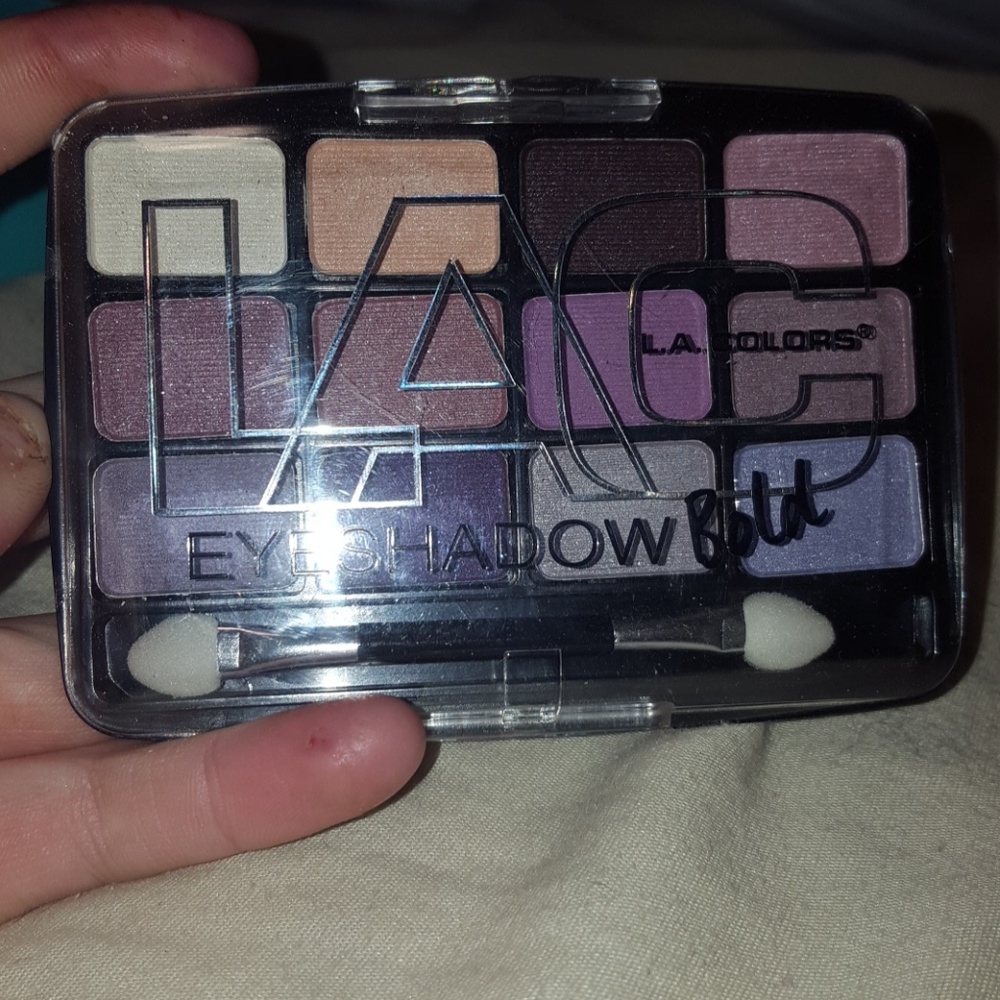 Eyeshadow palette